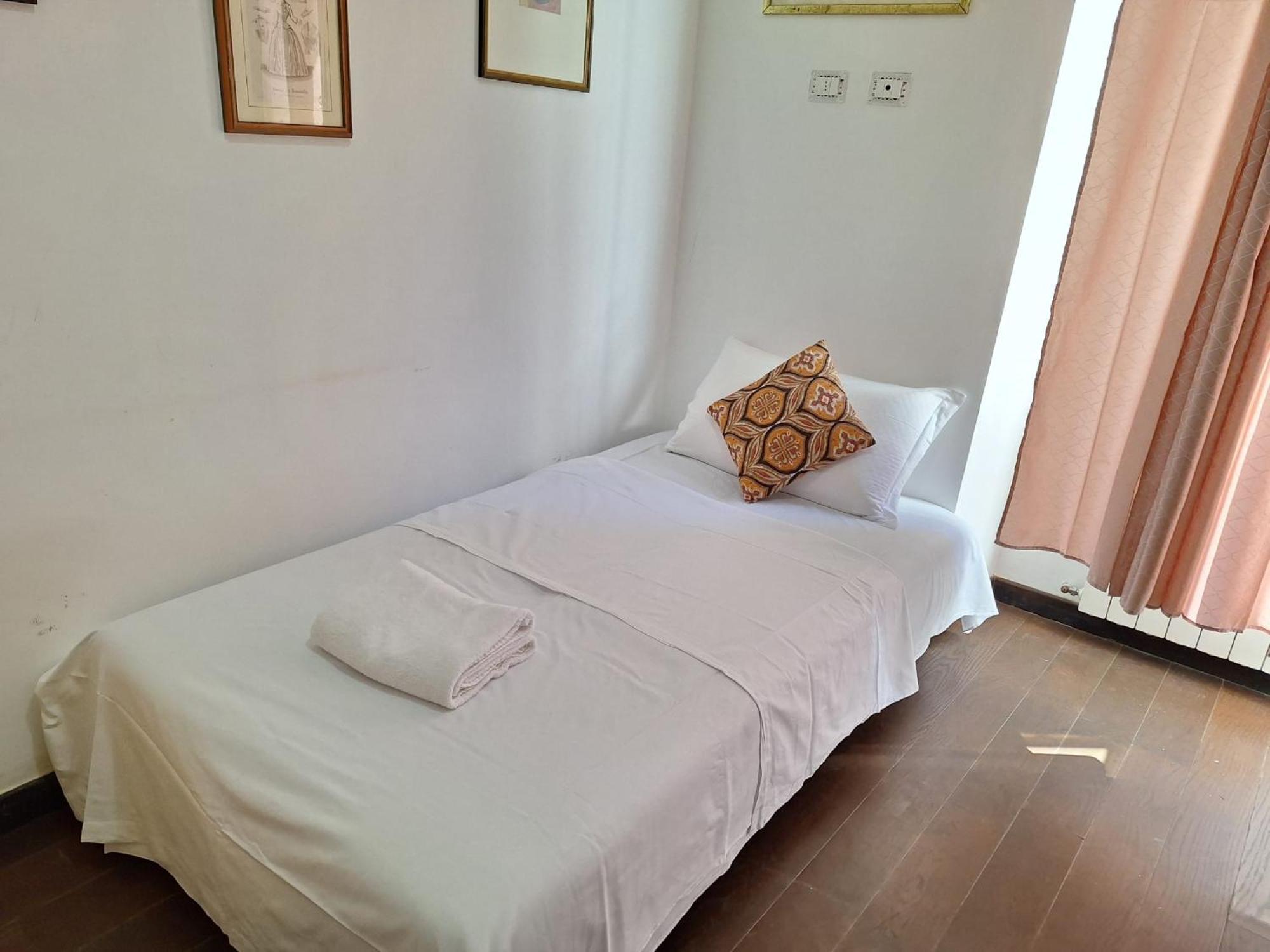 Casa Fanti 57 Hostel Рим Екстериор снимка