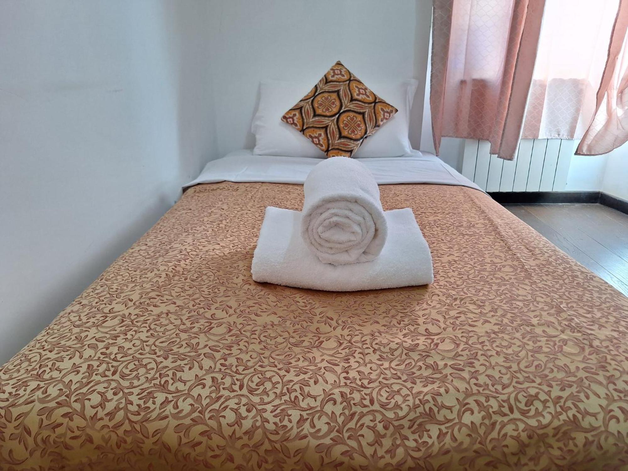 Casa Fanti 57 Hostel Рим Екстериор снимка