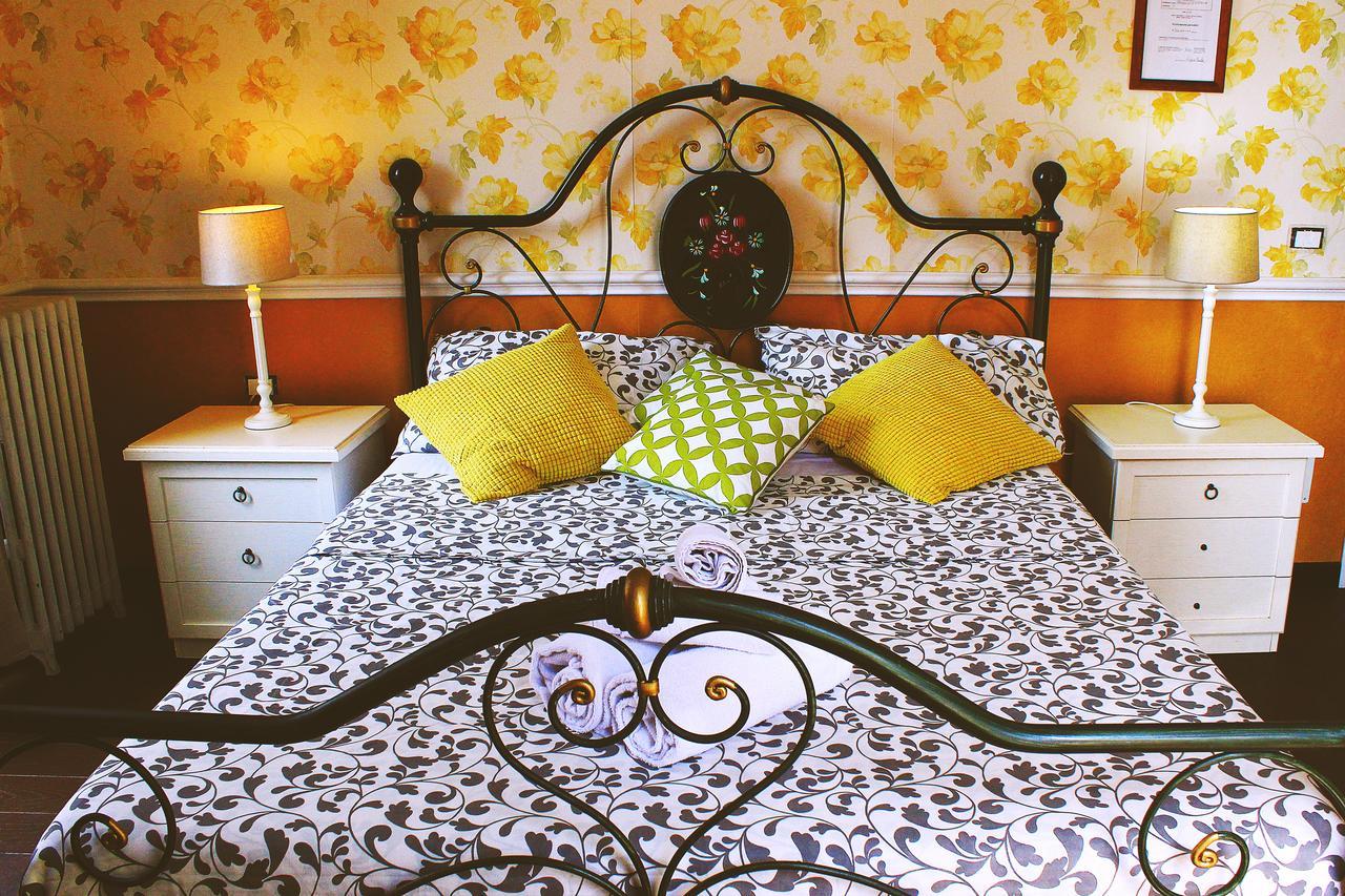 Casa Fanti 57 Hostel Рим Екстериор снимка